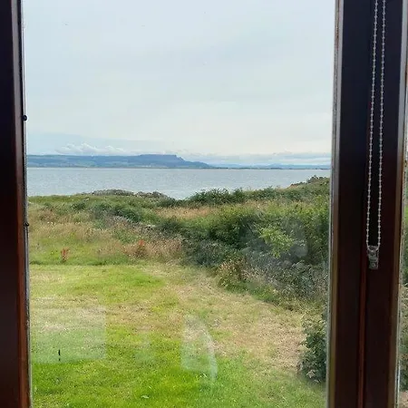 The Old Coach House, Sea View Greencastle (Donegal)