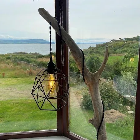 The Old Coach House, Sea View * Greencastle (Donegal)