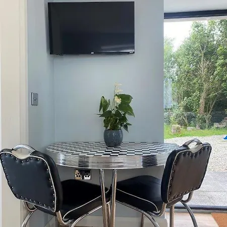 The Old Coach House, Sea View Apartment Greencastle (Donegal)