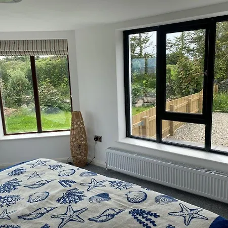 Apartment The Old Coach House, Sea View