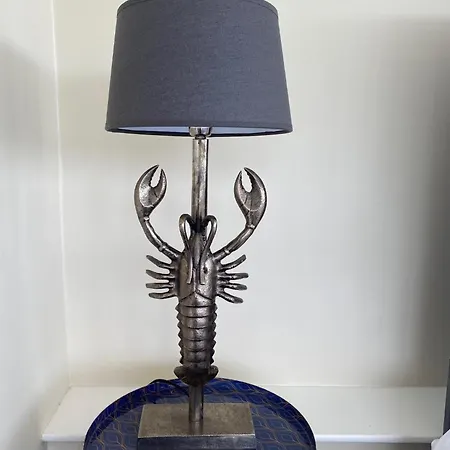 The House, Sea View Apartament *