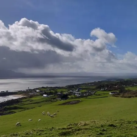 The Old Coach House, Sea View Apartment Greencastle (Donegal)