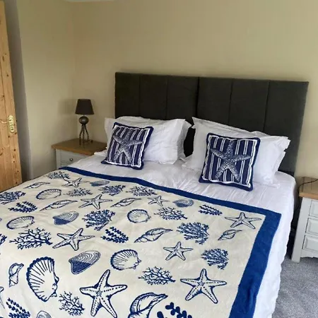 The House, Sea View * Greencastle (Donegal)